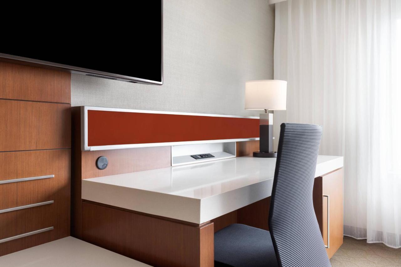 Delta Hotels By Marriott Indianapolis Airport Eksteriør bilde