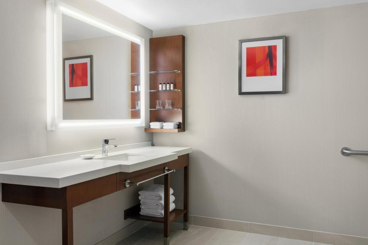 Delta Hotels By Marriott Indianapolis Airport Eksteriør bilde